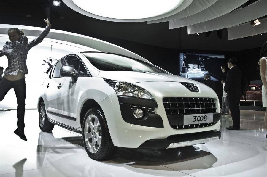  Peugeot 3008 2010 года  (фото 68 из 148)